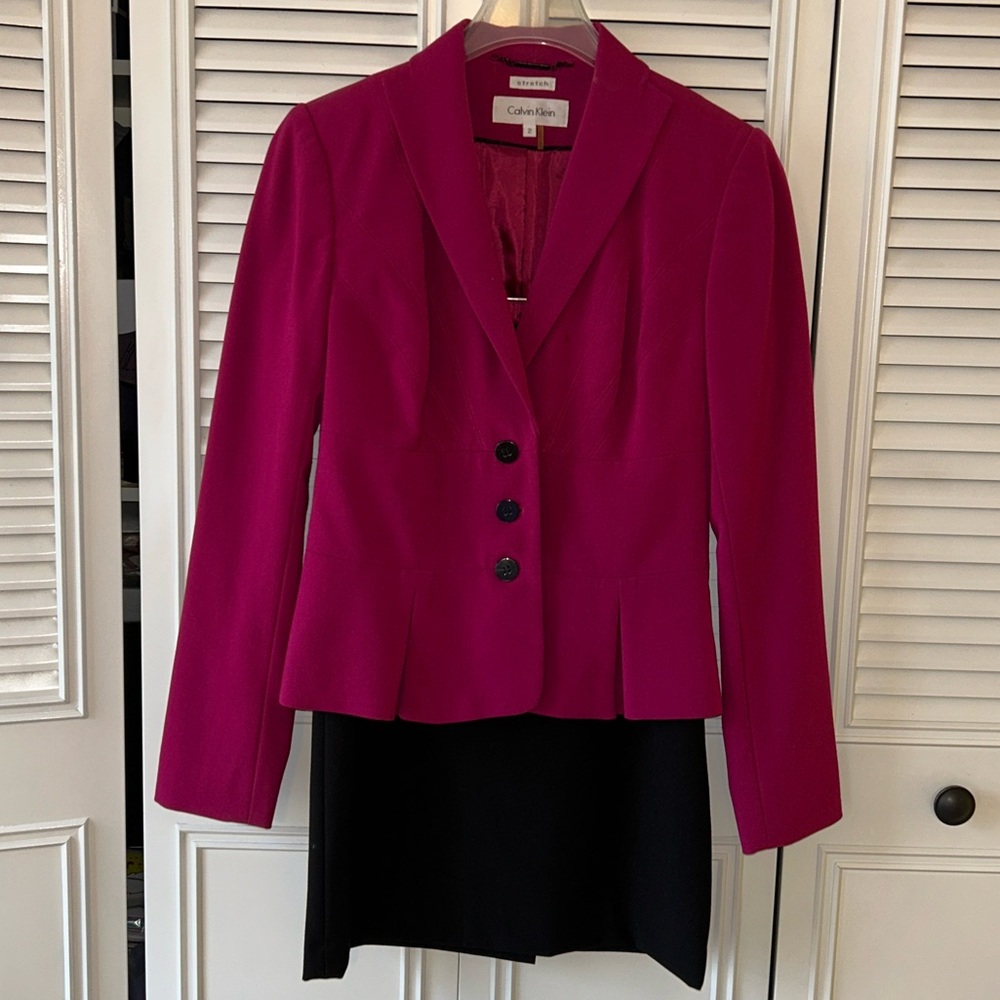 Calvin Klein Women's Suit Set Size 2